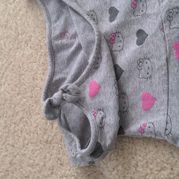 Toddler Girls Hello Kitty Cold Shoulder Skater Dress (Size 4T) - Picture 5 of 5